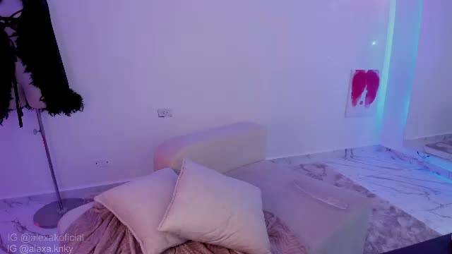 _kinkyalexa_